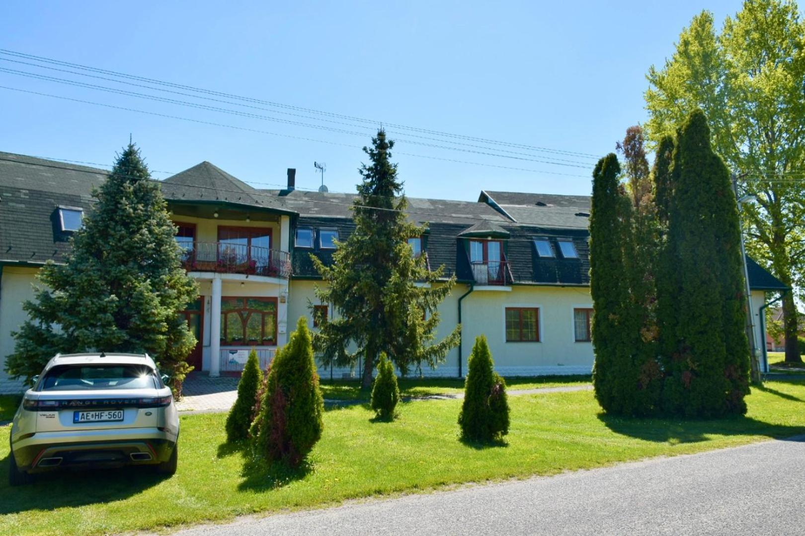 Éden Apartman Bük Exterior foto